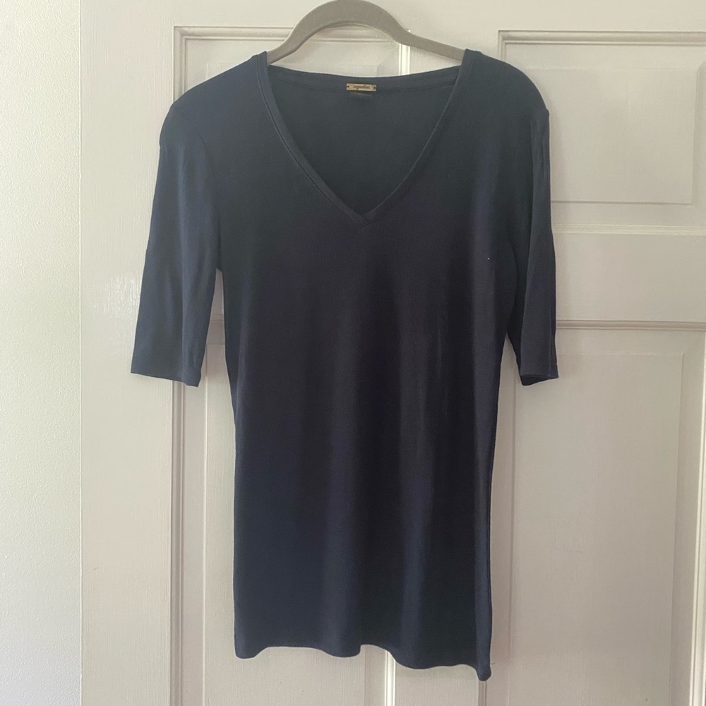 Elbow sleeve shirt